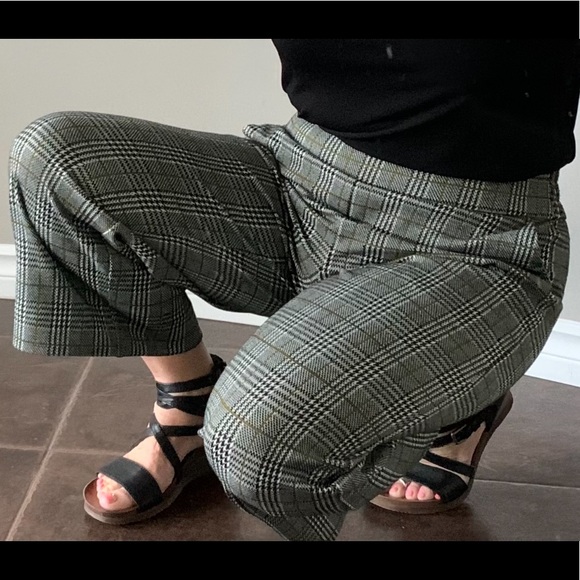 Liverpool Capris - Picture 4 of 6